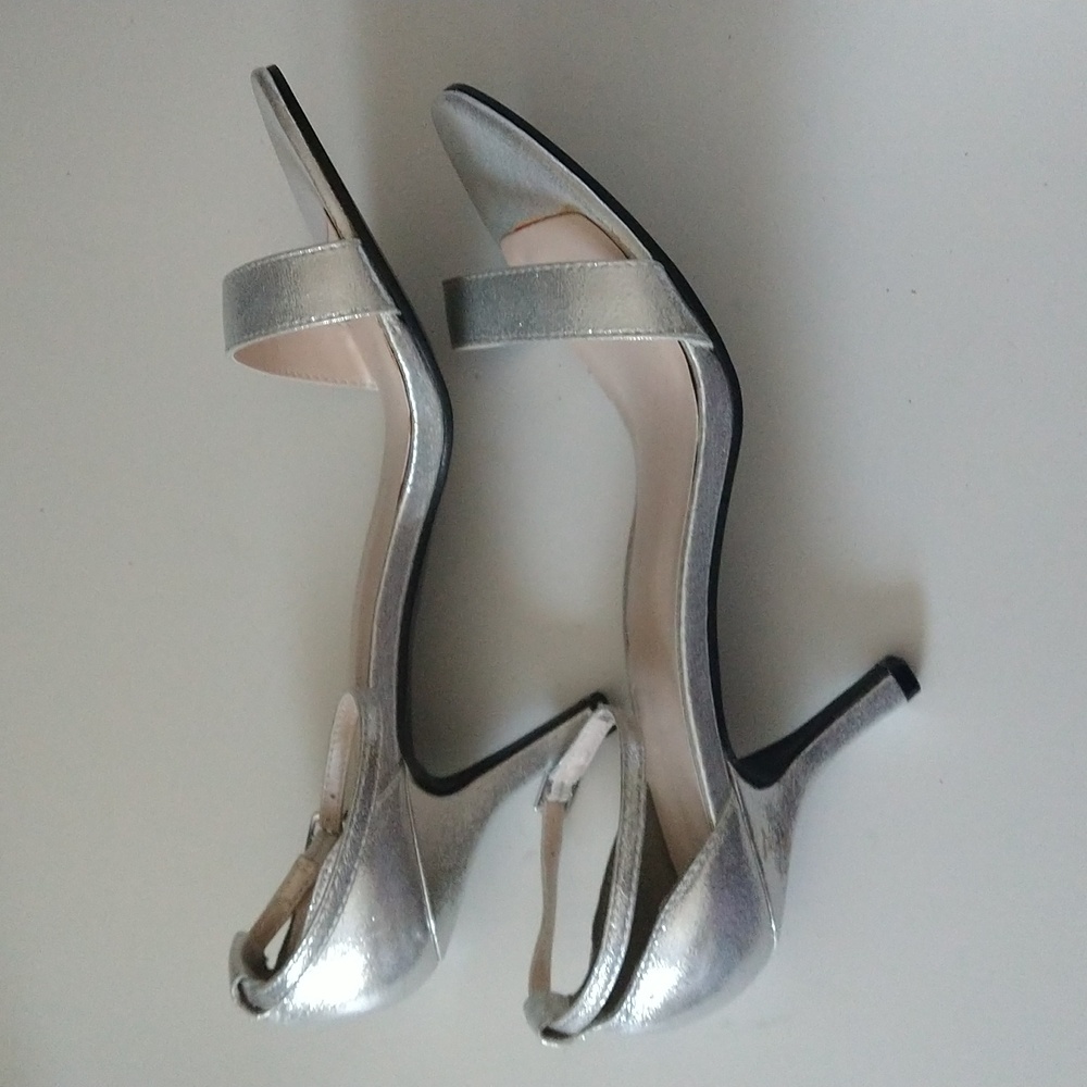 David's Bridal Elegant Silver Heels